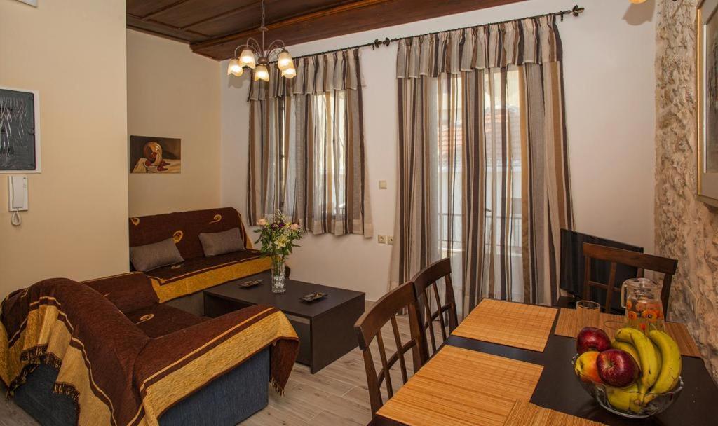 Argyro House I 公寓 雷斯蒙
